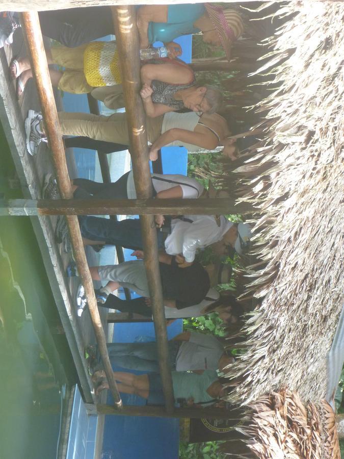 Hospedaje Las Amazonas Икитос Экстерьер фото